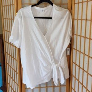 Old Navy wrap style knot detail shirt NWT xl